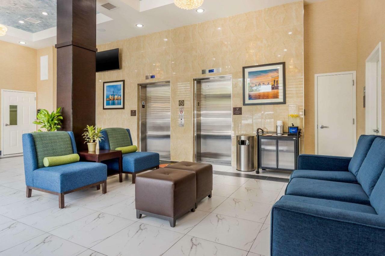 Manhattan View Hotel Нью-Йорк Экстерьер фото